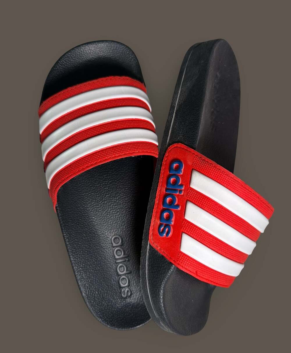 Adidas Adilette Shower Core Black Ftwr White Vivid Red Slides Kids Size 3 FY8844